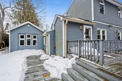 8 Putnam St, Springfield, MA 01109 - Photo 36