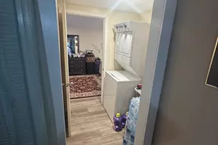 158 Bowles St, Springfield, MA 01109 - Photo 6