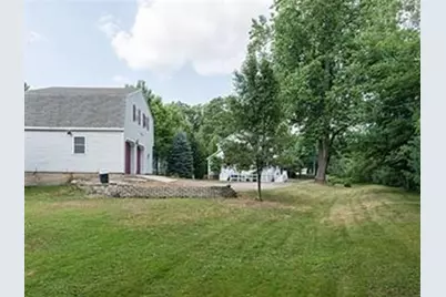 14 Rockland St, Newton, MA 02461 - Photo 2