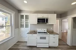 8 Summerhill Ave, Worcester, MA 01606 - Photo 2