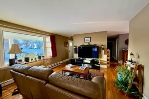 12 Holiday Dr, Fairhaven, MA 02719 - Photo 8