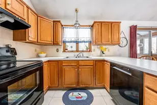 92 Azalea Dr, Harwich, MA 02645 - Photo 10