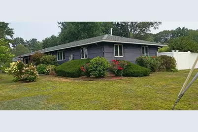 14 Ridgefield Dr, Framingham, MA 01701 - Photo 2