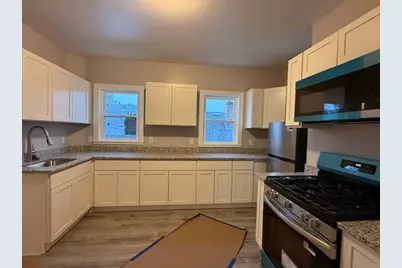 65 Mount Pleasant Street, New Bedford, MA 02740 - Photo 8