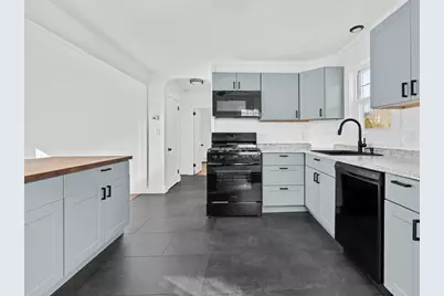 1553 Riverside Ave, Somerset, MA 02726 - Photo 4