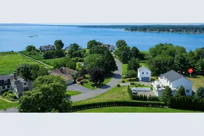 44 Seabury Point Rd, Duxbury, MA 02332 - Photo 2