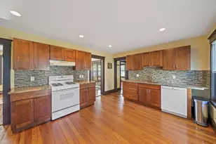 44 Chapel Ct, Norwood, MA 02062 - Photo 14