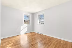 15 Robin Ln, Lowell, MA 01854 - Photo 26