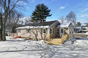 15 Robin Ln, Lowell, MA 01854 - Photo 4