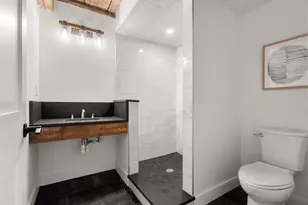 182 Merrimac St, Newburyport, MA 01950 - Photo 36