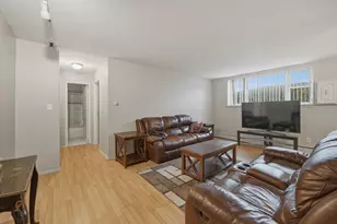 204 Regency Park Dr, Agawam, MA 01001 - Photo 6