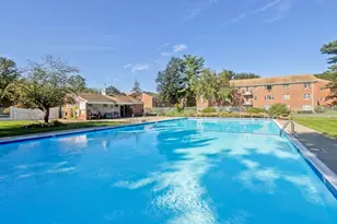 204 Regency Park Dr, Agawam, MA 01001 - Photo 20