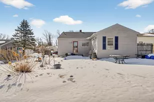 23 Coury Dr, Acushnet, MA 02743 - Photo 10