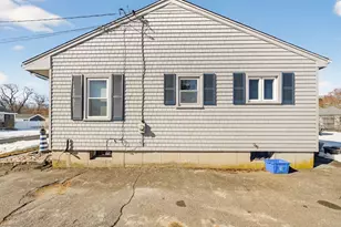 23 Coury Dr, Acushnet, MA 02743 - Photo 6