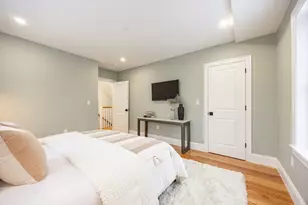 54 South St, Medford, MA 02155 - Photo 22