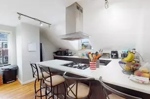 5 Munroe, Somerville, MA 02143 - Photo 1