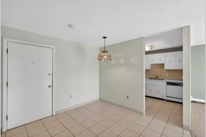 5 Washington St #D4, Reading, MA 01867 - Photo 2