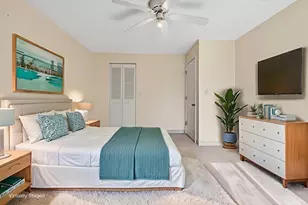 5 Washington St, Reading, MA 01867 - Photo 10