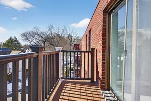 5 Washington St, Reading, MA 01867 - Photo 6