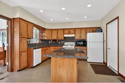 1-2-3-4 Glendale Rd, Hudson, MA 01749 - Photo 4