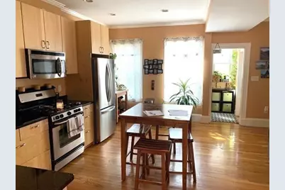 37 Mt Vernon #1R, Boston, MA 02125 - Photo 4