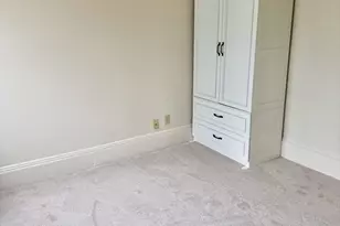 43 Aborn St, Peabody, MA 01960 - Photo 8