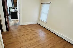 5 Palmer St, Worcester, MA 01605 - Photo 8