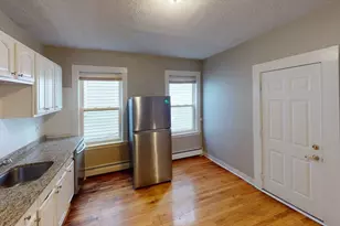 12 Estrella St, Boston, MA 02130 - Photo 2