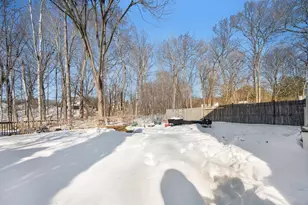 19 Evergreen St, Medway, MA 02053 - Photo 4