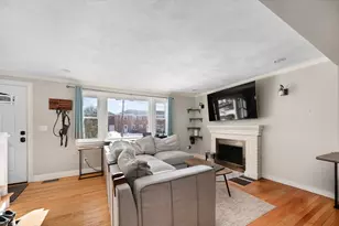 19 Evergreen St, Medway, MA 02053 - Photo 12