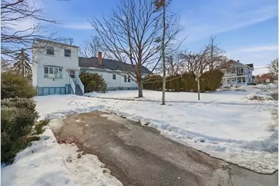 1022 Riverside Ave, Somerset, MA 02726 - Photo 4