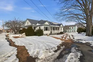 1022 Riverside Ave, Somerset, MA 02726 - Photo 2