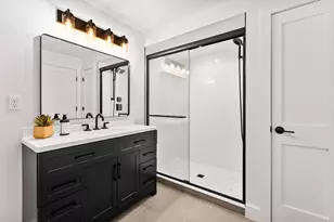 6 Callahan Dr, Woburn, MA 01801 - Photo 28