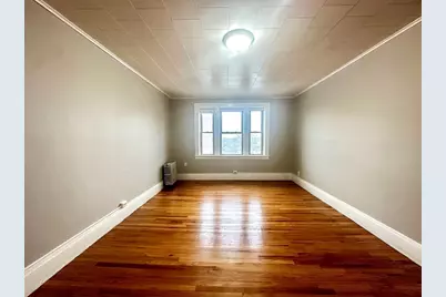 589 Pleasant Street #4R, Holyoke, MA 01040 - Photo 8