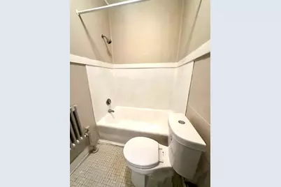 589 Pleasant Street #4R, Holyoke, MA 01040 - Photo 16