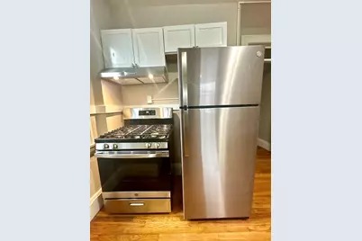 589 Pleasant Street #4R, Holyoke, MA 01040 - Photo 6