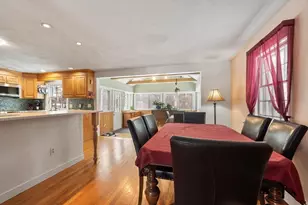 12 Heritage Ln, Lynnfield, MA 01940 - Photo 10