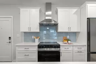 267 Old Colony, Boston, MA 02127 - Photo 4