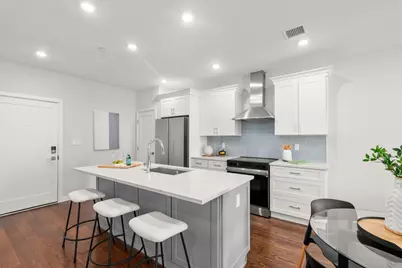 267 Old Colony #509, Boston, MA 02127 - Photo 4