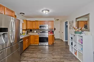 44 Naismith St, Springfield, MA 01104 - Photo 14