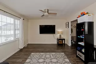 44 Naismith St, Springfield, MA 01104 - Photo 6