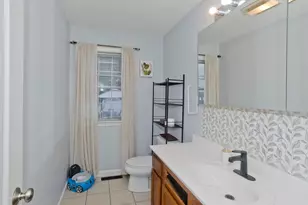 44 Naismith St, Springfield, MA 01104 - Photo 18