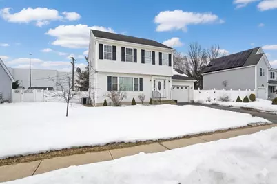 44 Naismith St, Springfield, MA 01104 - Photo 4