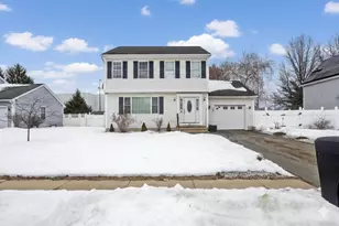 44 Naismith St, Springfield, MA 01104 - Photo 2