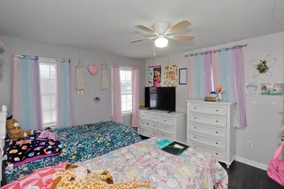 44 Naismith St, Springfield, MA 01104 - Photo 26