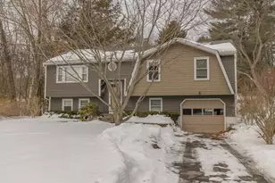 4 Mascuppic Trail, Tyngsborough, MA 01879 - Photo 2