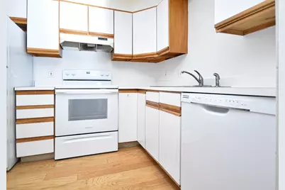 10 Pleasant St #205, Lynn, MA 01902 - Photo 18