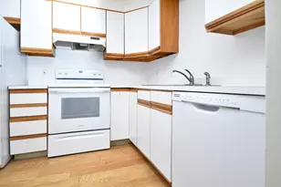 10 Pleasant St, Lynn, MA 01902 - Photo 18