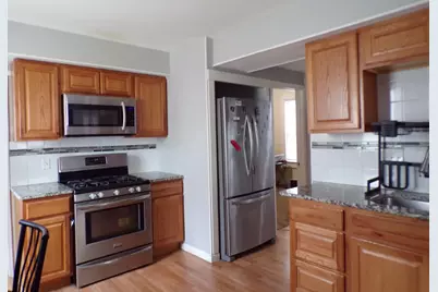 195-197 Orange St, Springfield, MA 01108 - Photo 4