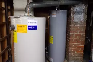 195-197 Orange St, Springfield, MA 01108 - Photo 6